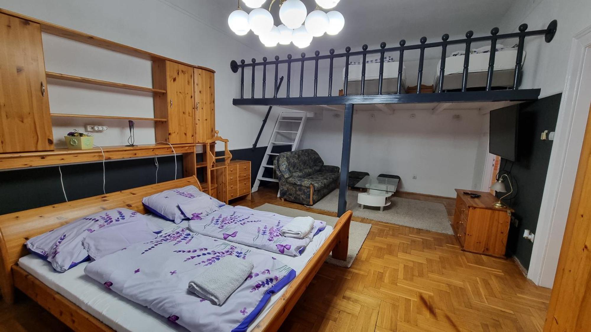 Centrum Panzió Debrecen Esterno foto